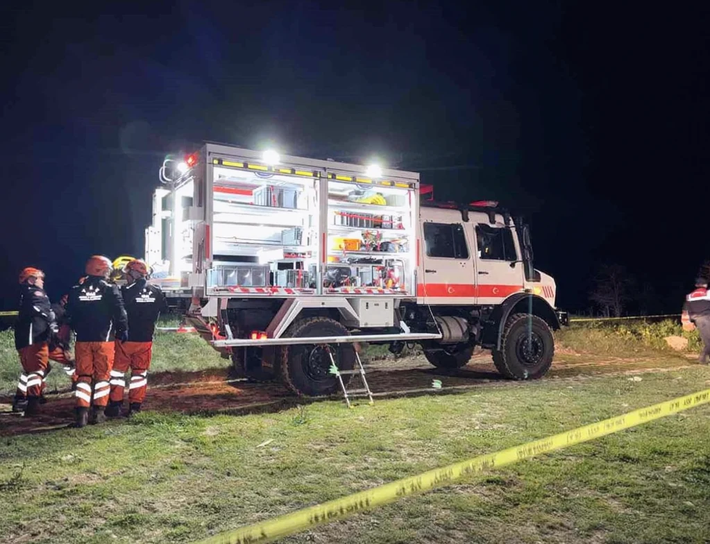 Ankara'da Kara Havacılık Komutanlığı'na ait helikopter eğitim uçuşunda kaza yaptı: Personelin sağlık durumunda olumsuzluk yok