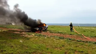 Diyarbakır'da Gaz Kaçağı Bulunan Otomobil Alev Aldı