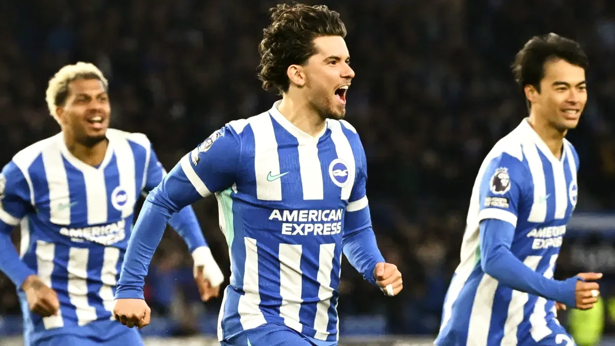 Ferdi Kadıoğlu'nun golüyle Brighton, Chelsea'yi 3-0 mağlup etti