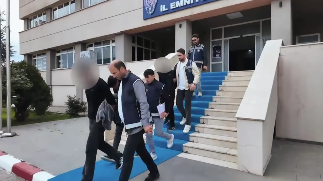 Iğdır'da Düzensiz Göçmen Sevk ve Barındırma Operasyonu: 3 Tutuklama