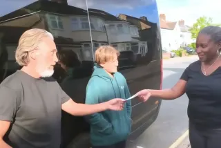 Murat Arkın Londra'da Yaşıyor: Yazılım ve Oyunculuk Kariyeri