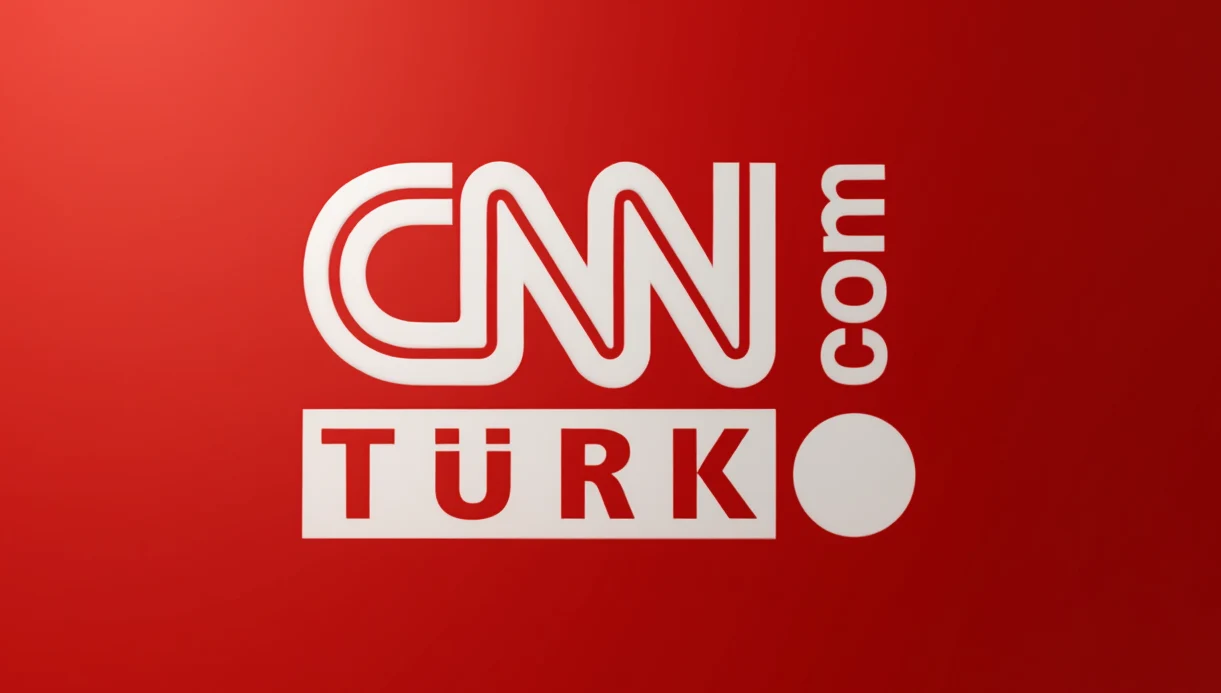 Otobüs Şoförü Yere Düşen Türk Bayrağı İçin Otobüsü Durdurdu