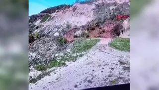 Tokat'ta Heyelan Anı Kameraya Yansıdı: Toprak Kayması Kaydedildi