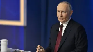 Putin, Zelenskiy ile Nihai Anlaşma İçin Görüşebileceğini Söyledi