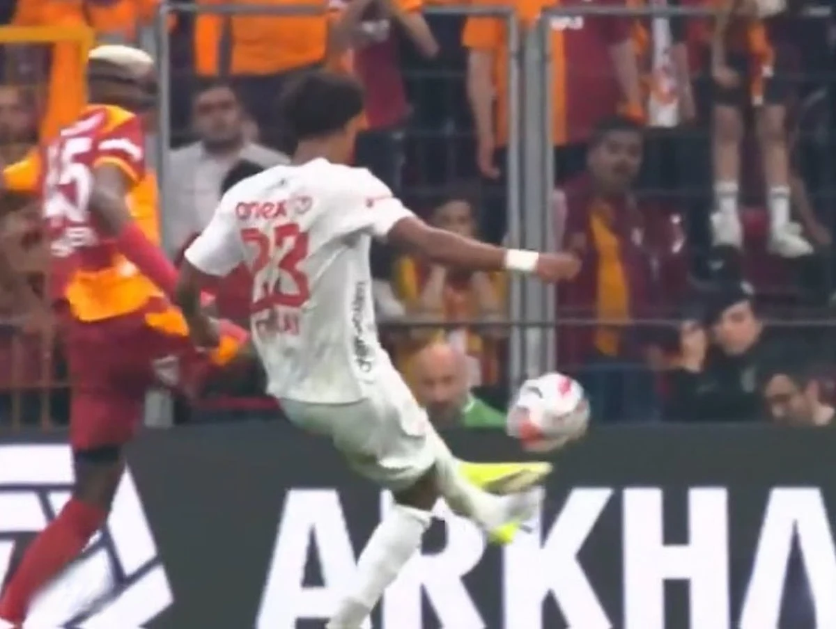 Galatasaray Penaltı Kazandı: Osimhen Golü Attı, Antalyaspor İtiraz Etti