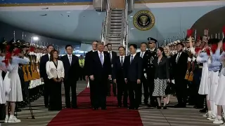 ABD Başkanı Trump, Çin'e İndi: Kritik Zirve Pekin'de Başlıyor