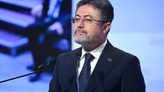 Bakan Yumaklı: Yapay Et Türkiye'ye Giremez