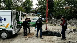 Elektrik Direğinden Düşen Hurdacı Hayatını Kaybetti