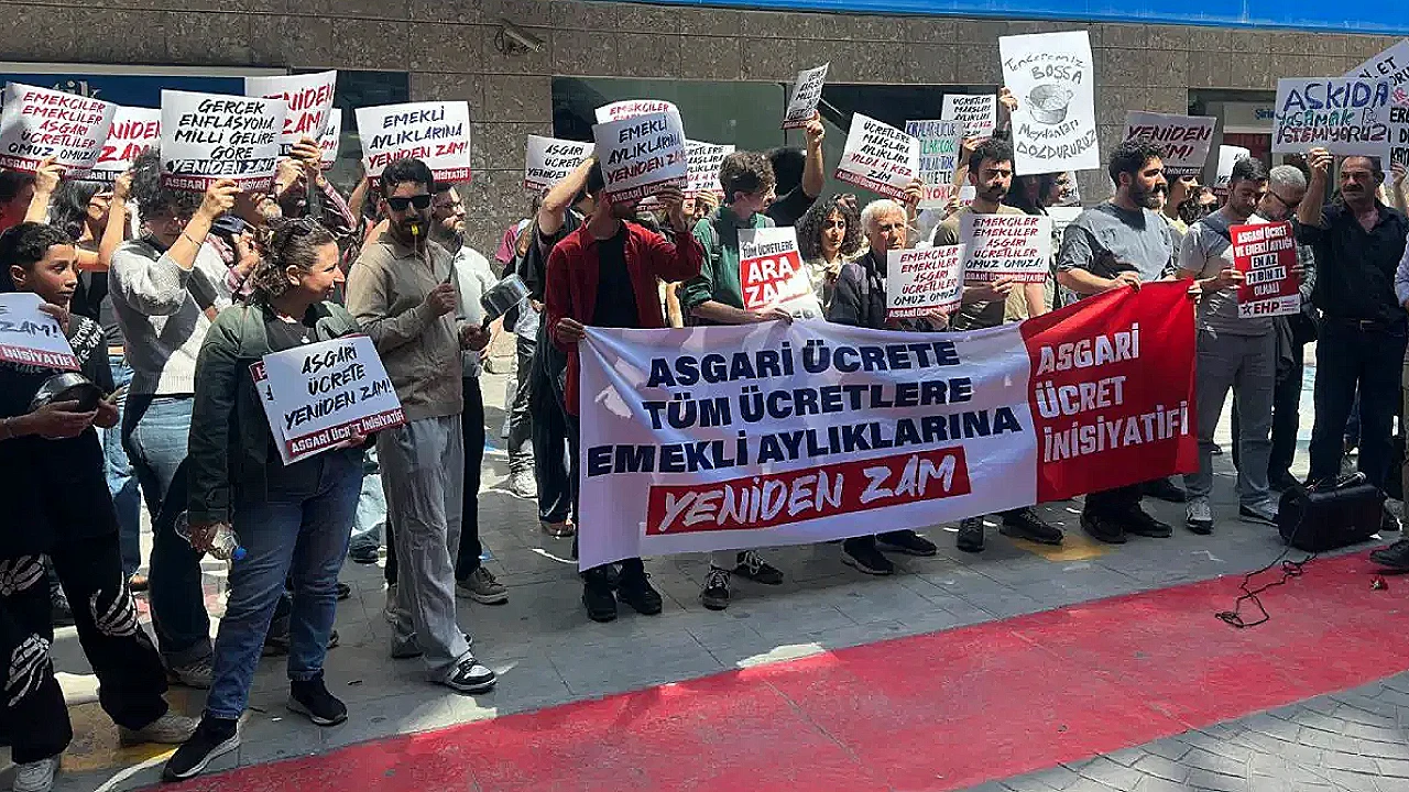 Emekçiler ve Emekliler Zam Talebiyle Eylemde: "Ara Zam Gündemimizde Yok" Açıklamasına Tepki
