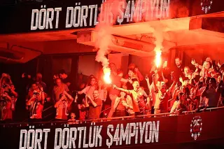 Galatasaray, Süper Lig'de 26. Şampiyonluğunu Kutladı