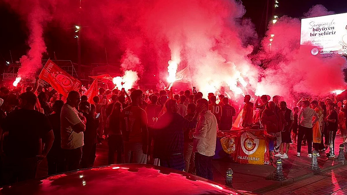 Galatasaray'ın Şampiyonluk Kutlamaları Bodrum'da Coşkuyla Sürüyor