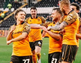 Hull City Premier Lig'e Yükselme Yolunda: Millwall Maçı Öncesi Son Durum