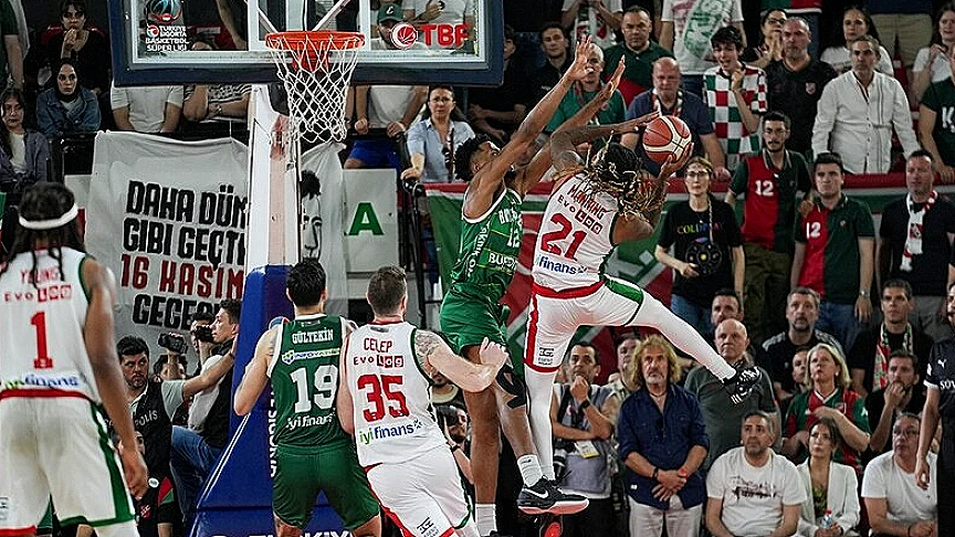 Karşıyaka Basketbol Süper Ligi'nde Kalarak Tutundu