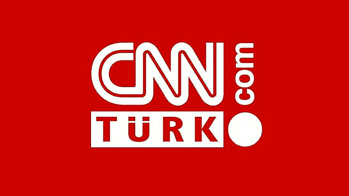 Osmaniye'de Otoyolda Seyir Halindeki Otomobil Alev Aldı