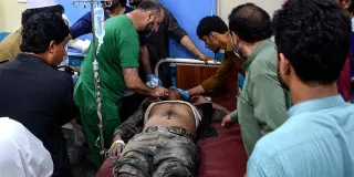 Pakistan'da Polis Kontrol Noktasına Saldırı: 14 Polis Hayatını Kaybetti