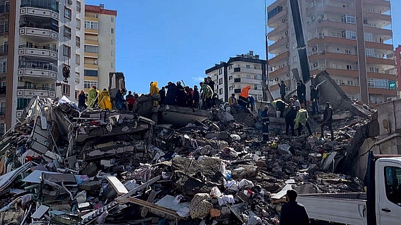 Tutar Yapı Sitesi Davasında Kamu Görevlilerine 'Kusursuz' Raporu Tepkilere Yol Açtı