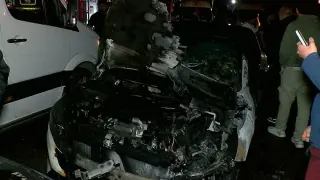 Üsküdar'da Park Halindeki 3 Araçta Yangın Çıktı